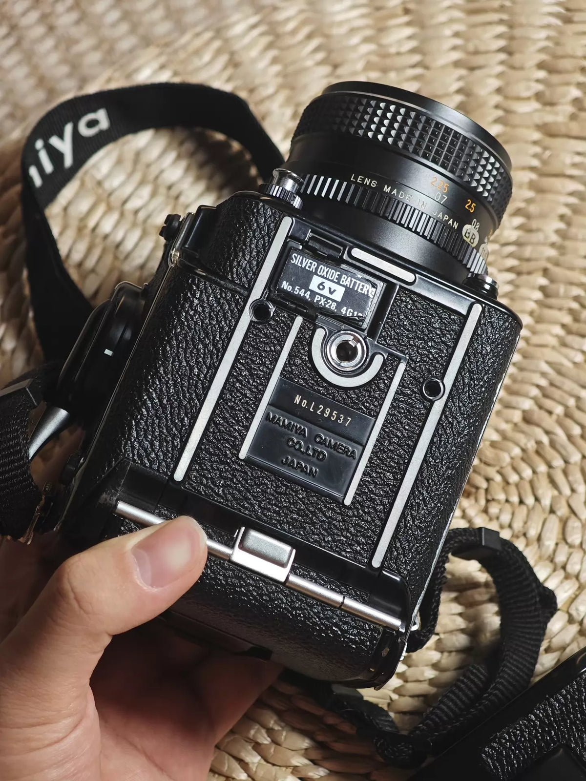 [Pre-owned] Mamiya M645 1000S — with 80mm f/2.8, Waist-Level and Metering Prism