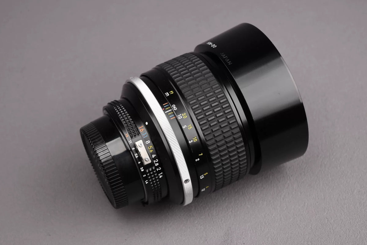 [Pre-owned] Nikon Ai-S Nikkor 85mm f/1.4 — with Lens Hood