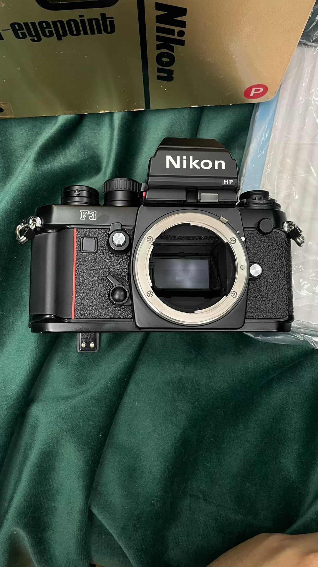 [Pre-owned] Nikon F3 HP — Body with Original Box and Manual