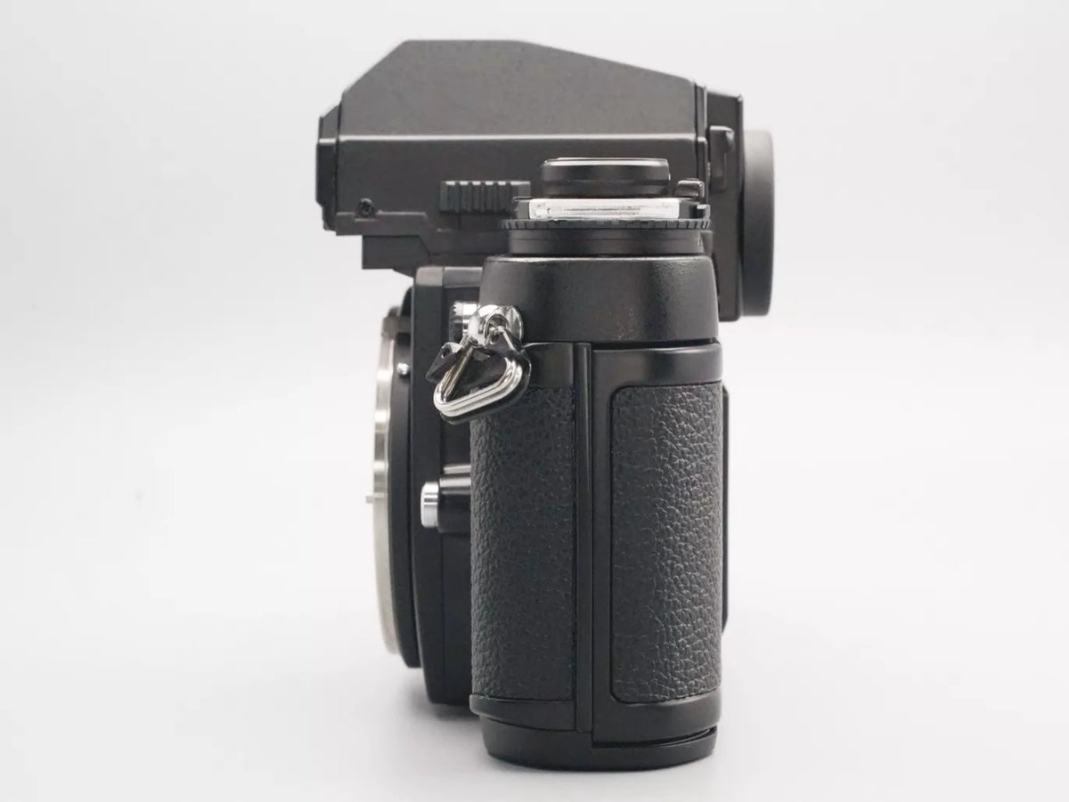 [Pre-owned] Nikon F3/T HP — Black Titanium Body with Box