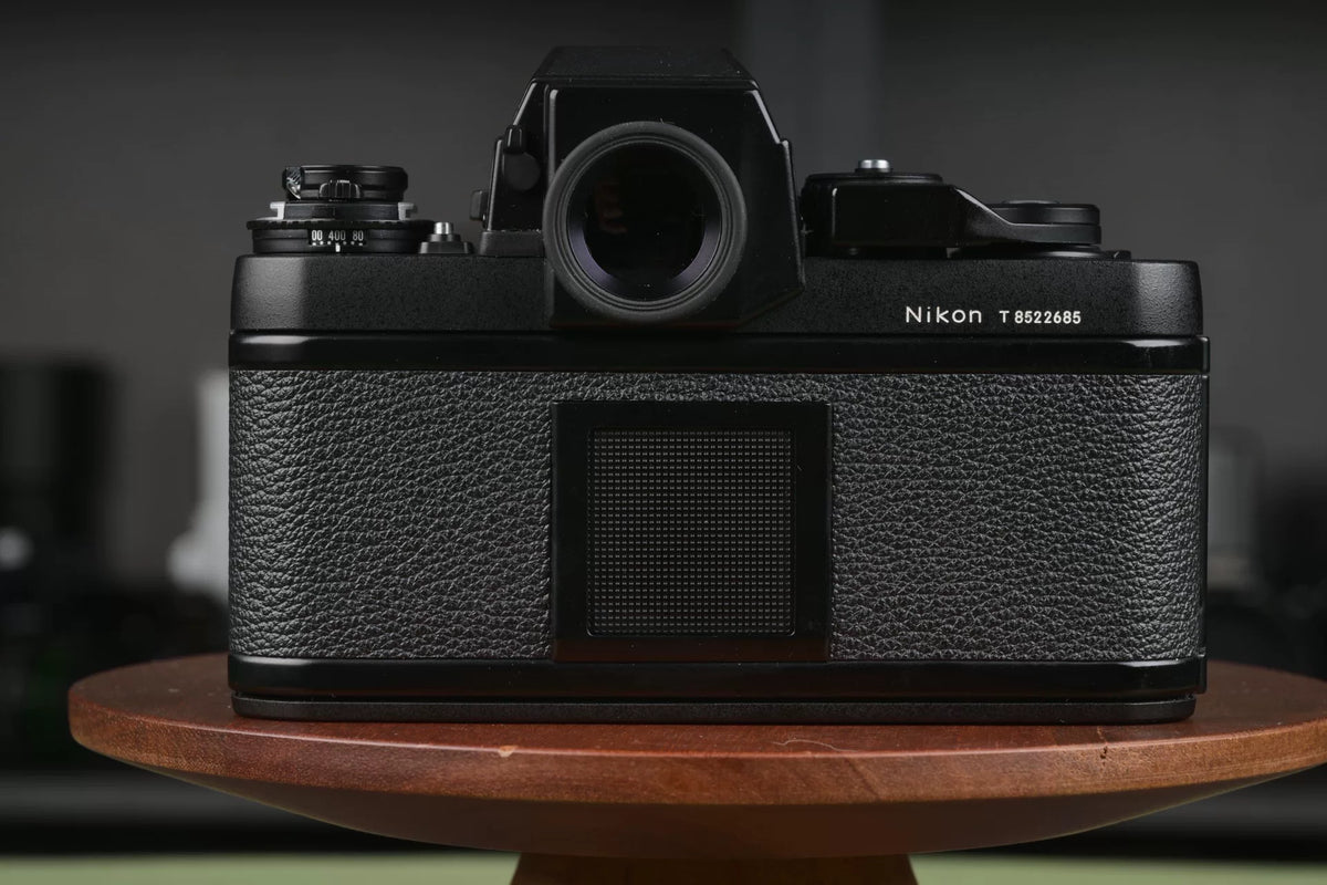 [Pre-owned] Nikon F3/T HP — Titanium Black, Body Only