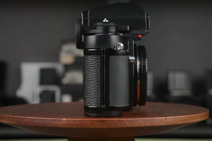 [Pre-owned] Nikon F3/T HP — Titanium Black, Body Only
