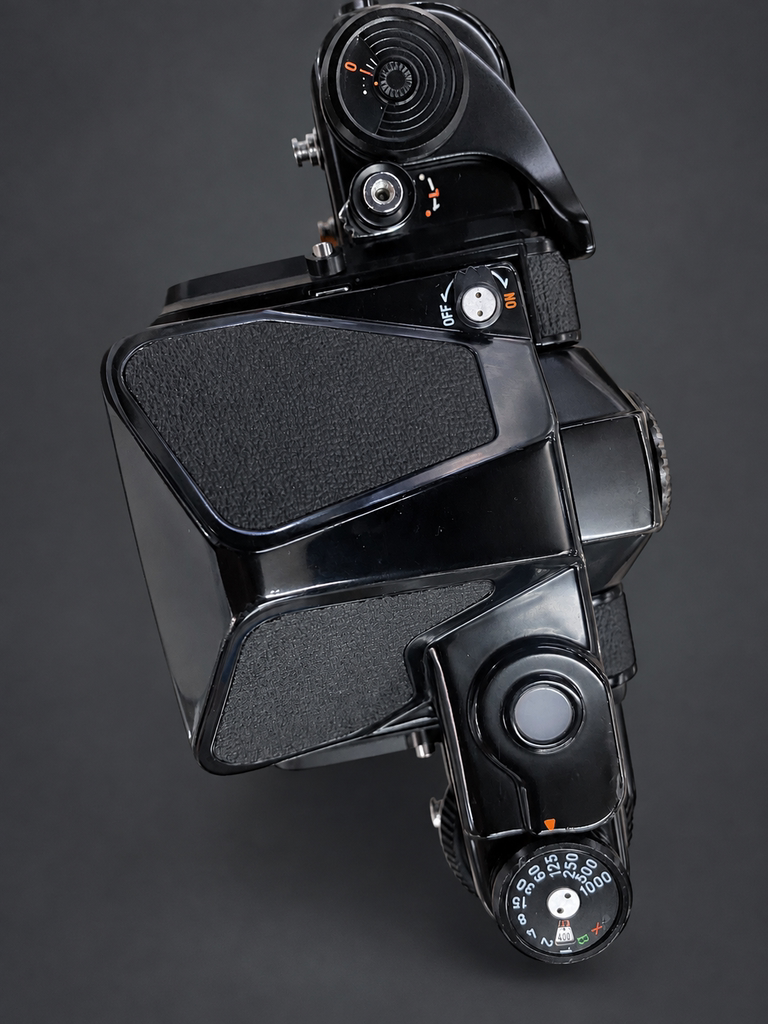 [Pre-owned] Pentax 67 — with SMC Pentax 67 105mm f/2.4 Lens