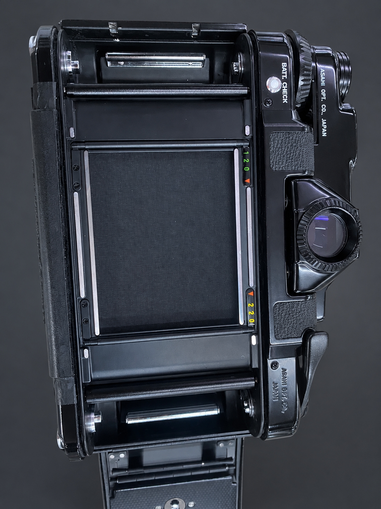 [Pre-owned] Pentax 67 — with SMC Pentax 67 105mm f/2.4 Lens