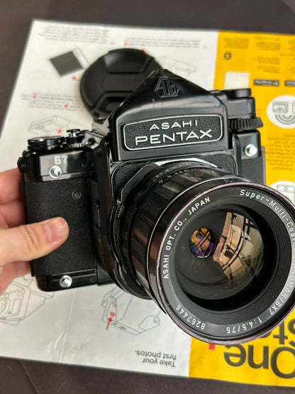 [Pre-owned] Pentax 67 — with SMC Takumar 6x7 75mm f/4.5 Lens