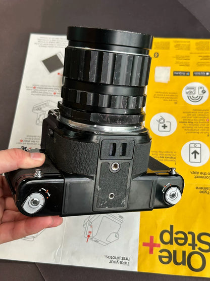 [Pre-owned] Pentax 67 — with SMC Takumar 6x7 75mm f/4.5 Lens