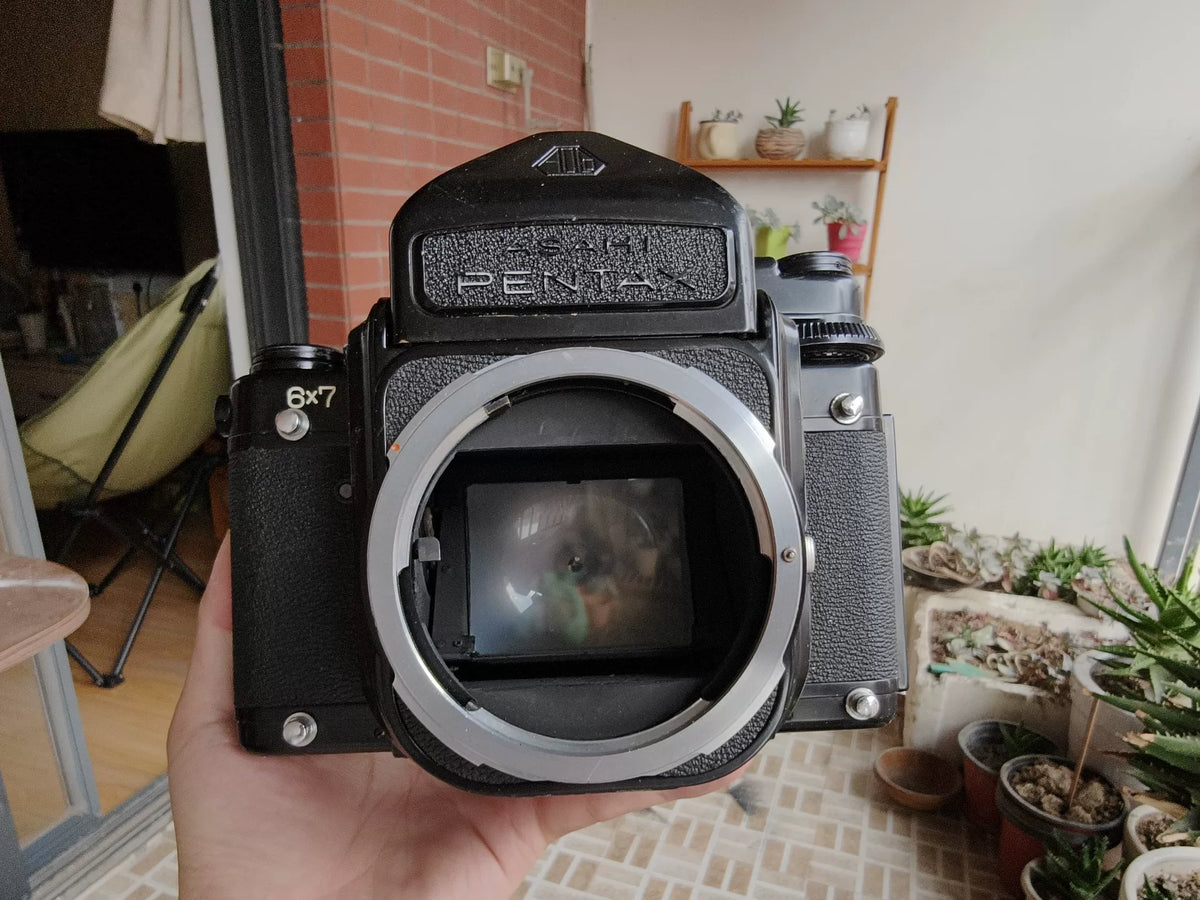 [Pre-owned] Pentax 6x7 — with SMC 165mm f/2.8, Grip and Split-Image Screen