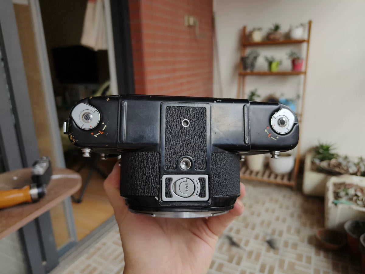 [Pre-owned] Pentax 6x7 — with SMC 165mm f/2.8, Grip and Split-Image Screen