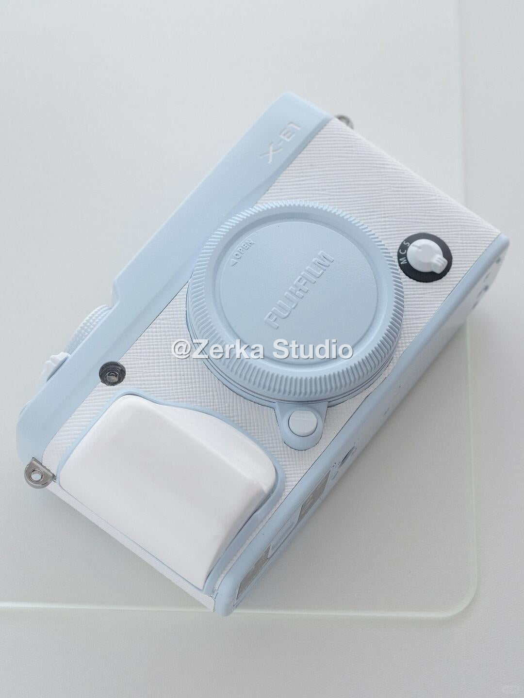 [Made to Order] Fujifilm X-E1 【Lunar White】#224