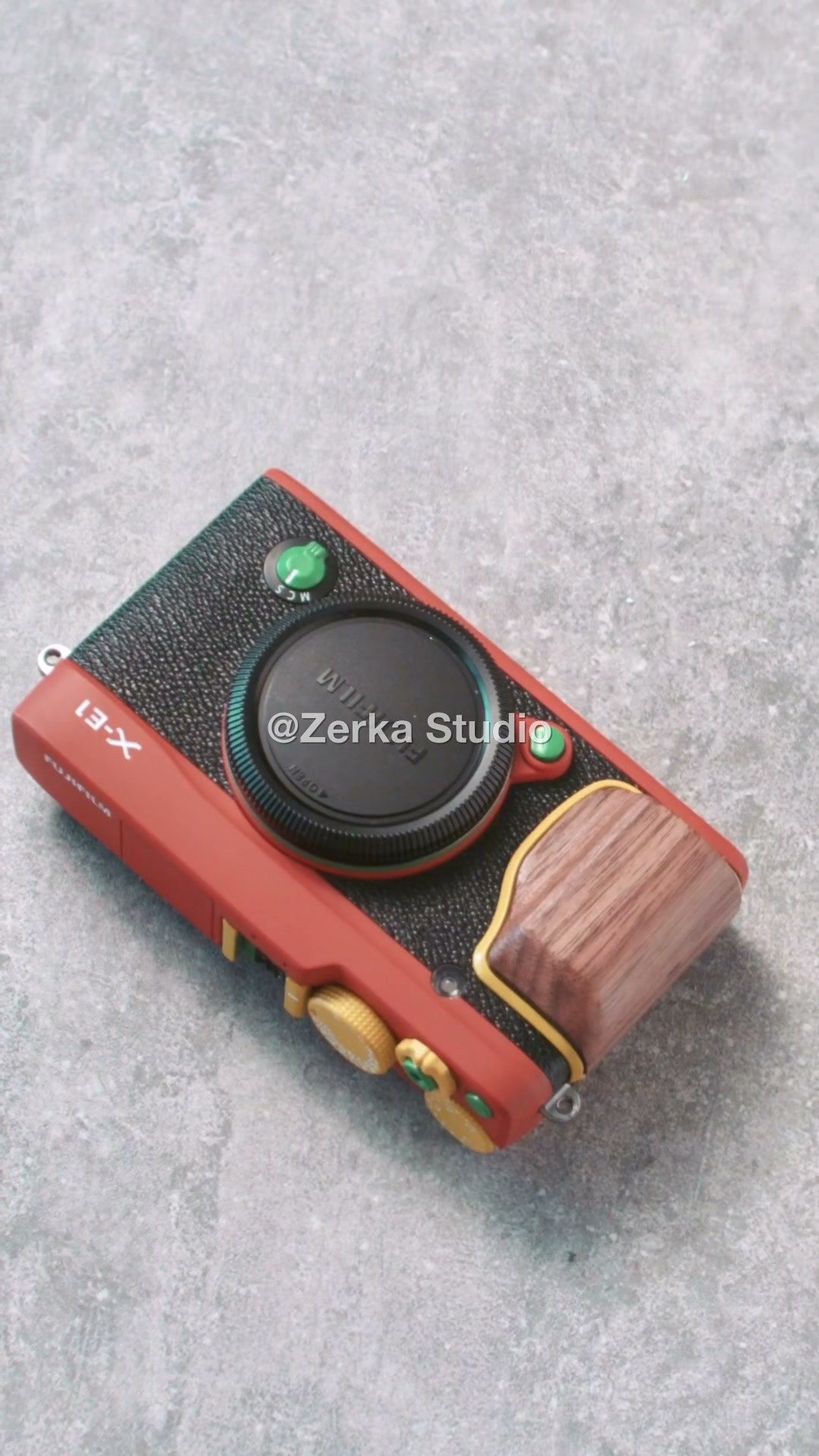 [Made to Order] Fujifilm X-E1 【Paprika】#117