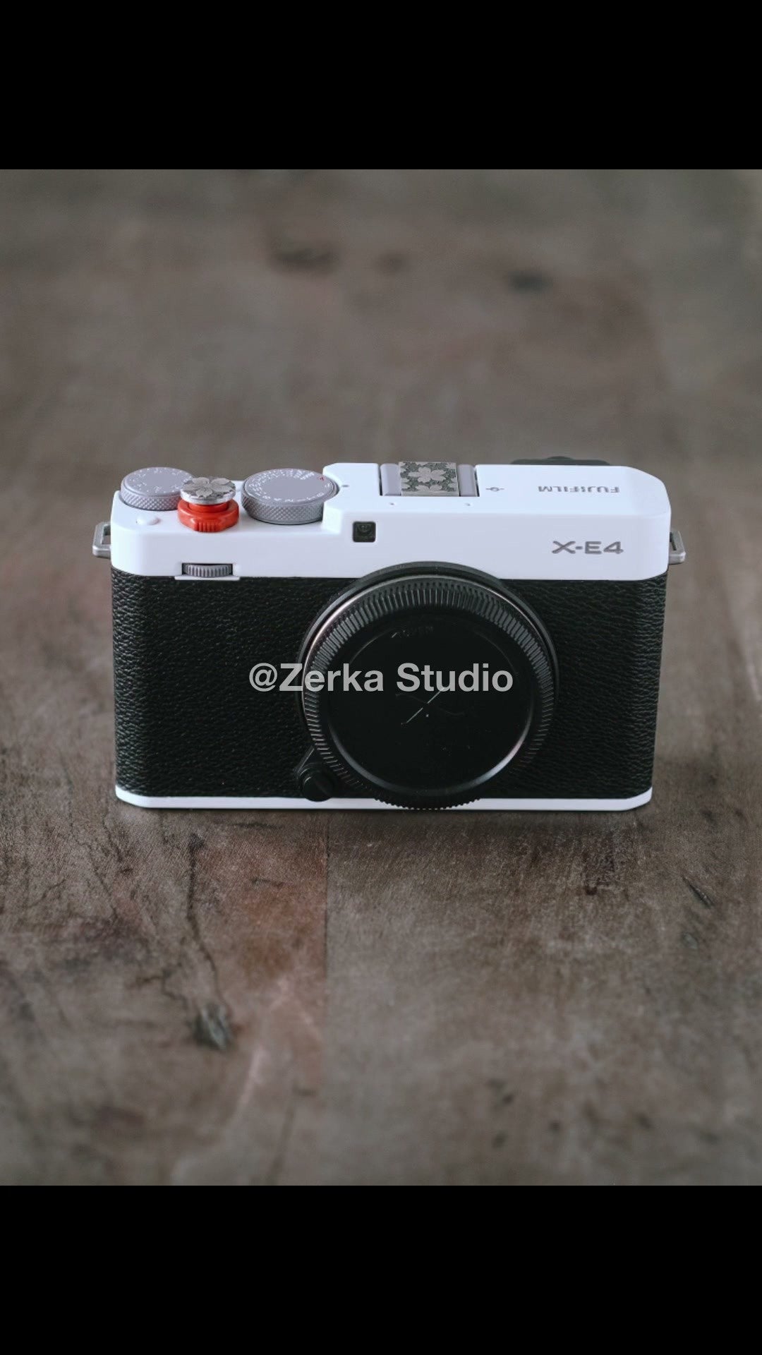 [Made to Order] Fujifilm X-E4 【Magpie】#140
