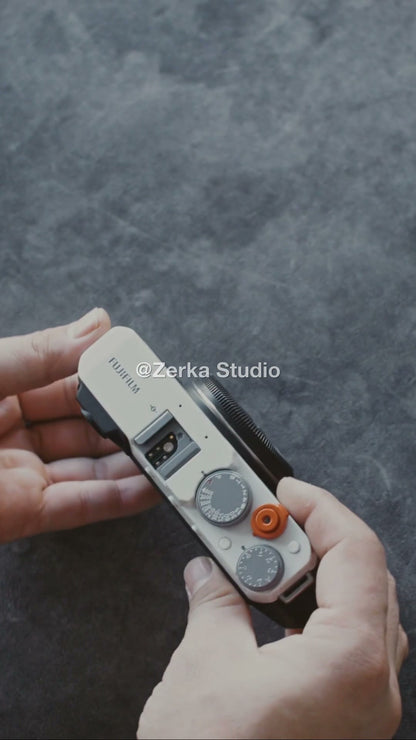 [Made to Order] Fujifilm X-E4 【Magpie】#140
